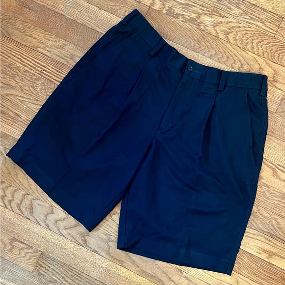 Nike Golf Shorts Men’s 34 M Chino Pleated Dark Navy Blue Dri Fit NikeFitDry - Picture 2 of 6